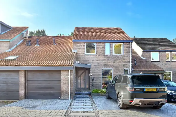 Tussenwoning te koop: Agaat 11, Hofland Mijdrecht