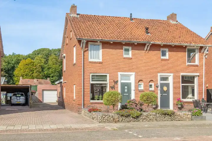 Semi-detached for sale: Agostraat 25, Agobuurt Ter Apel