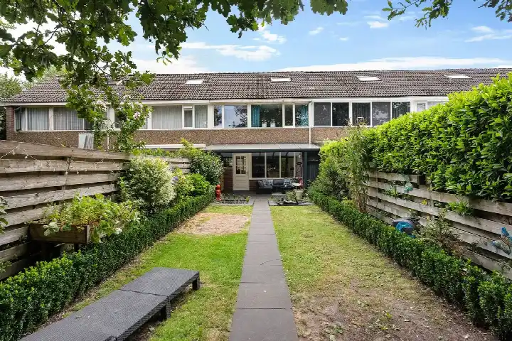 Tussenwoning te koop: Ahornhage 18, De Hagen Stadskanaal