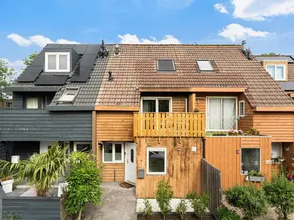 Tussenwoning te koop: Aïdaschouw 50, De Leyens Zoetermeer