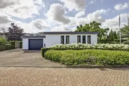 Woning te koop: Akeleilaan 2, Bloemenbuurt A(kelei) Zwijndrecht
