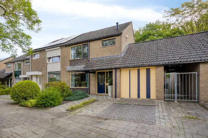 Hoekwoning te koop: Akerendam 38, Genderbeemd Eindhoven