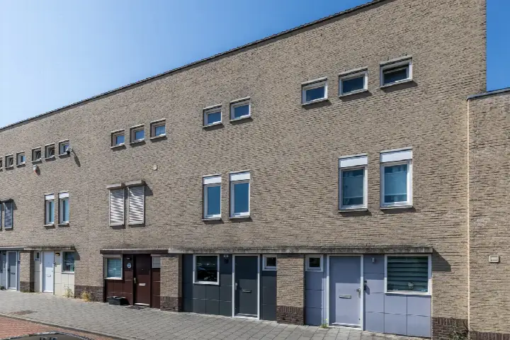 Tussenwoning te koop: Akerstraat-Noord 168B, De Dem en omgeving Hoensbroek