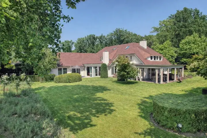 Vrijstaande woning te koop: Akkerlaan 16, Meerdijk Waalwijk