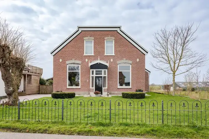 Vrijstaande woning te koop: Akkerweg 14, Oosterland Den Oever