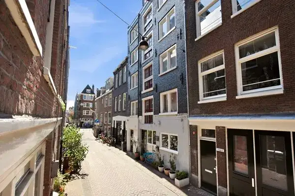 Apartment for sale: Akoleienstraat 8-4, Bloemgrachtbuurt Amsterdam