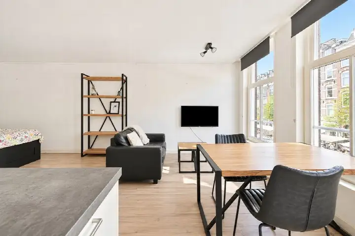 Studio te koop: Albert Cuypstraat 124-1V, Sarphatiparkbuurt Amsterdam