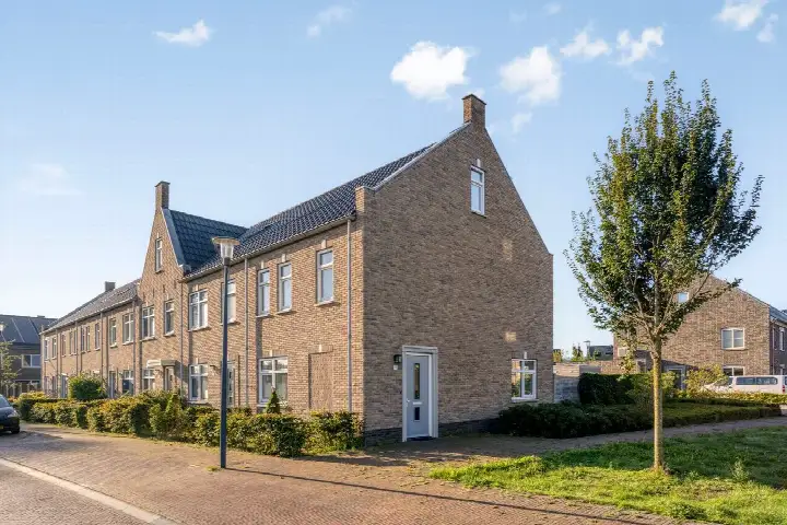 Hoekwoning te huur: Albert Johan Gerardsstraat 13, Steenbrugge Deventer