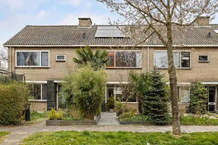 Tussenwoning te koop: Albert Schweitzerlaan 5, Vleuten Vleuten