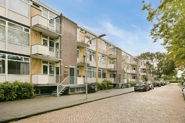 Appartement te koop: Albert Verweylaan 11II, Sinnevelt Haarlem