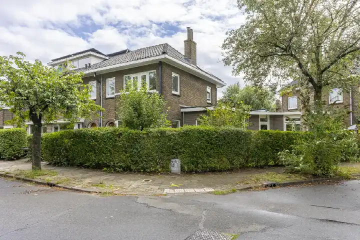 Hoekwoning te koop: Albrecht Thaerlaan 20, Tuindorp en Van Lieflandlaan-West Utrecht