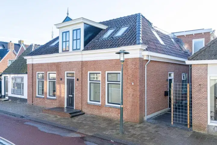 Appartement te koop: Aldbuorren 5, Ternaard Ternaard