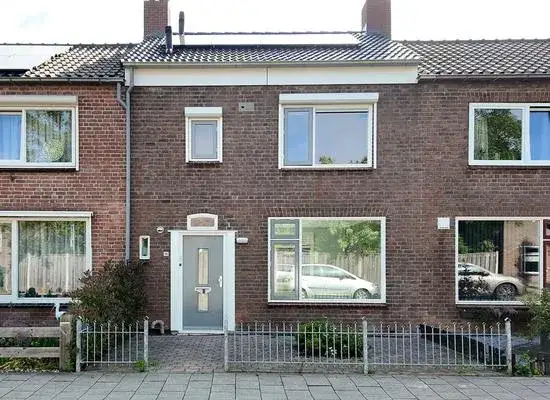 Tussenwoning te koop: Aleidstraat 16, Klundert Klundert