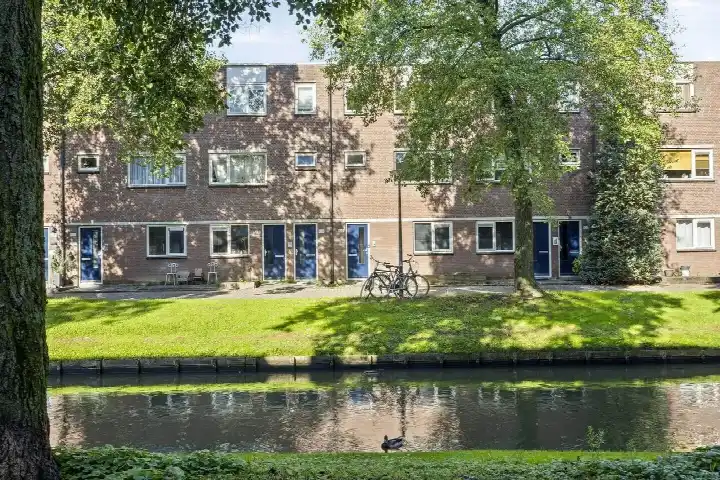 Apartment for sale: Alerdincksingel 127, Beverwaard Rotterdam