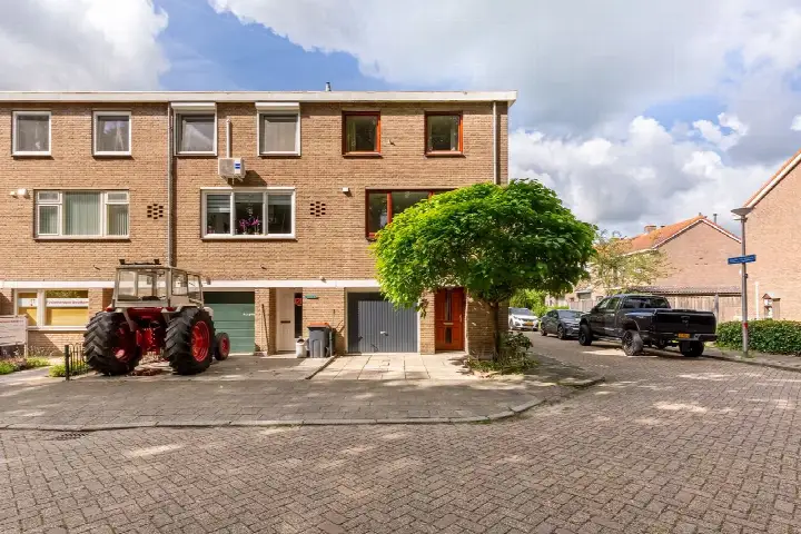 Hoekwoning te koop: Alexander Verhuellstraat 17, Rugge Brielle