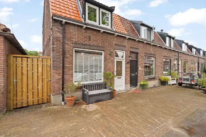 Hoekwoning te koop: Alexanderstraat 1, Oude Plaats Capelle Aan Den Ijssel