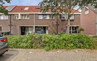 Terraced house for sale: Alpherwetering 135, Oostpolderwijk Waddinxveen