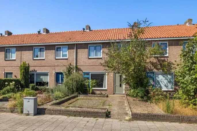 Tussenwoning te koop: Altstraat 17, Bitswijk Uden