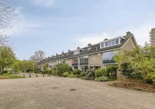 Terraced house for sale: Amaliaplaats 3, Driemanspolder-Oost Zoetermeer
