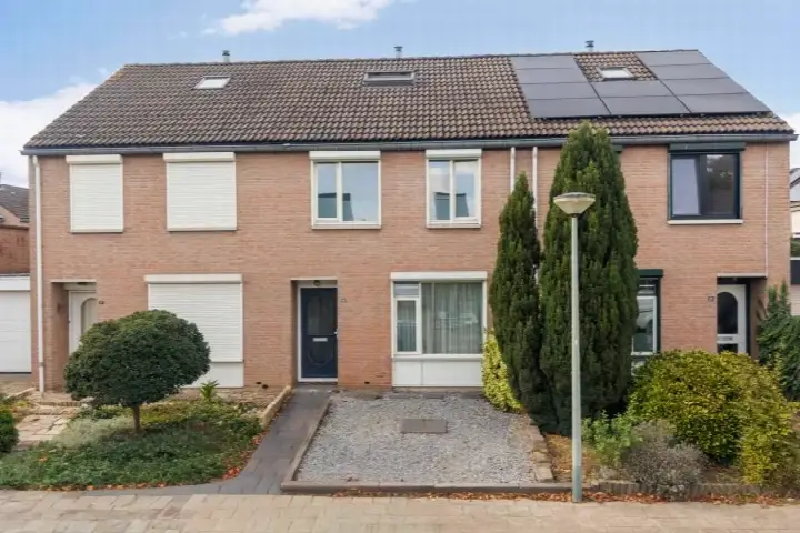 Tussenwoning te koop: Ambachtsingel 19, Hoogvonderen Roermond