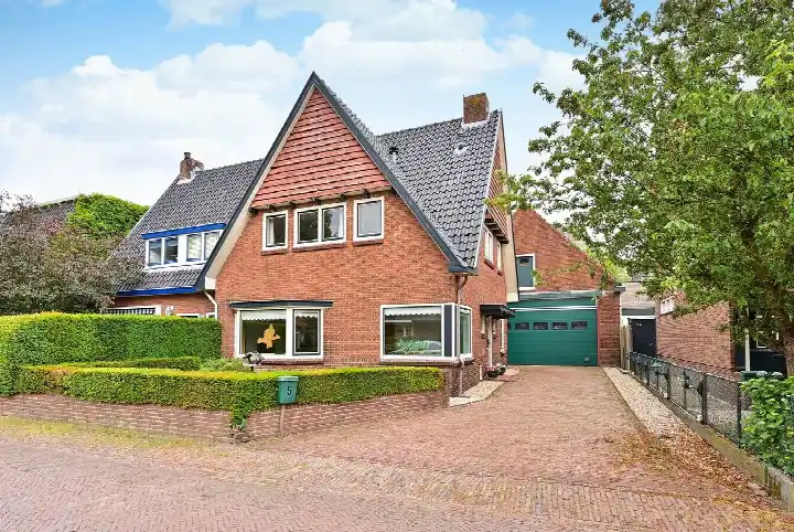 Semi-detached for sale: Ambachtstraat 5, Laren-Centrum Laren