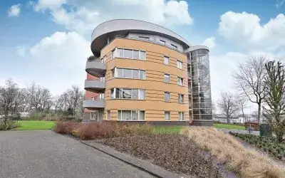 Apartment for sale: Ambonlaan 8, Zenderwijk Huizen