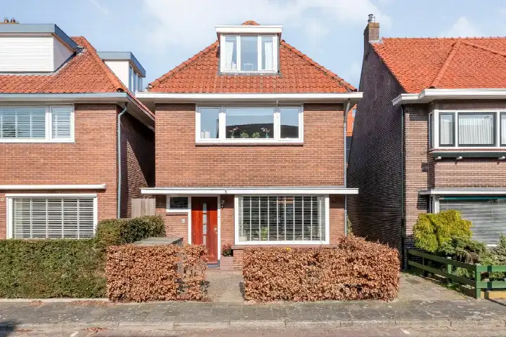 Vrijstaande woning te koop: Ambonstraat 68, Indische buurt Meppel