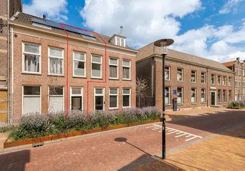 Appartement te koop: Ambtmanstraat 18A, Binnenstad Tiel