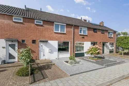 Terraced house for sale: Amer 6, Rivierenkwartier Apeldoorn