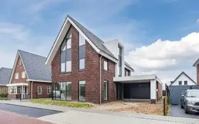 Vrijstaande woning te koop: Amerlaan 38, Fijnaart Fijnaart