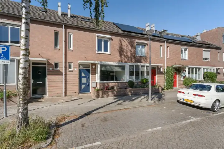 Tussenwoning te koop: Amerongseberg 9, Lunetten-Noord Utrecht