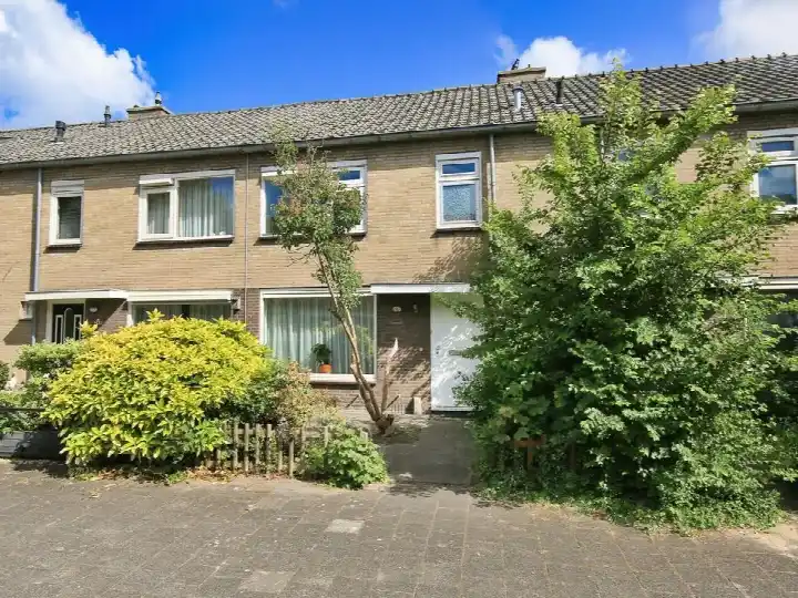 Terraced house for sale: Amestelle 247, Zwanenburg West Zwanenburg