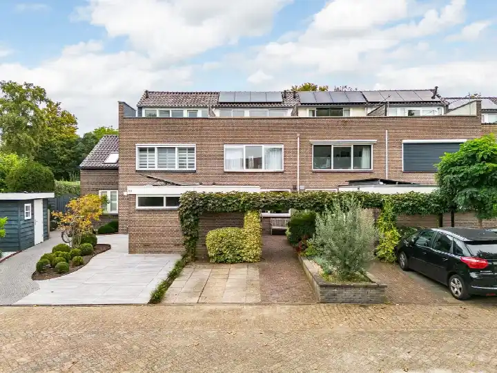 Terraced house for sale: Amsteloord 34, Molenvliet-Oost Woerden