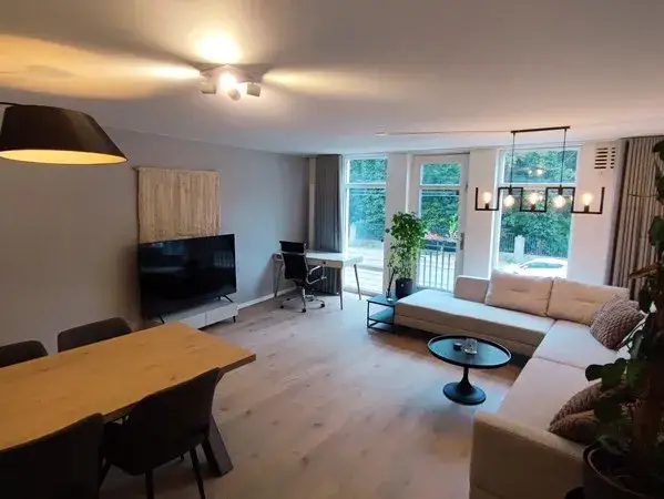 Woning te huur: Amstelveenseweg, Schinkelbuurt-Zuid Amsterdam