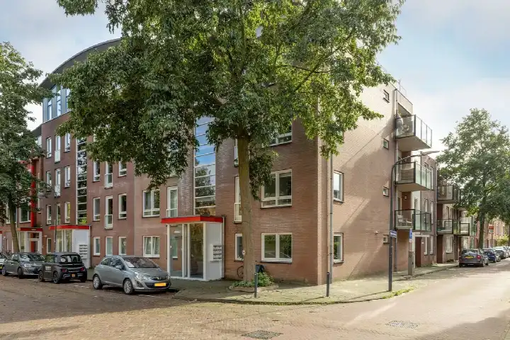 Apartment for sale: Amsterdamsevaart 118A, Potgieterbuurt Haarlem