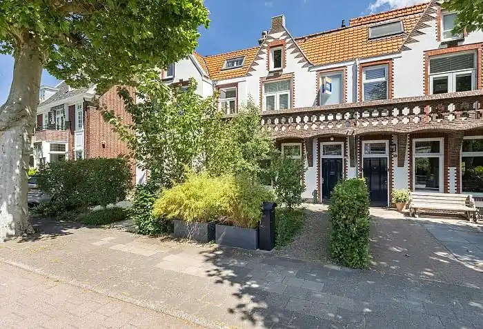 Tussenwoning te koop: Amsterdamseweg 232, Oranjebuurt Amstelveen