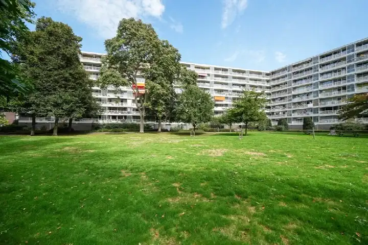 Appartement te koop: André Gideplaats 199, Ommoord Rotterdam