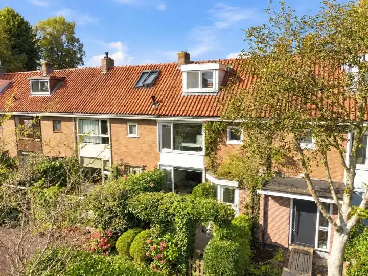Terraced house for sale: Angsteloord 27, Abcoude-Zuidwest Abcoude