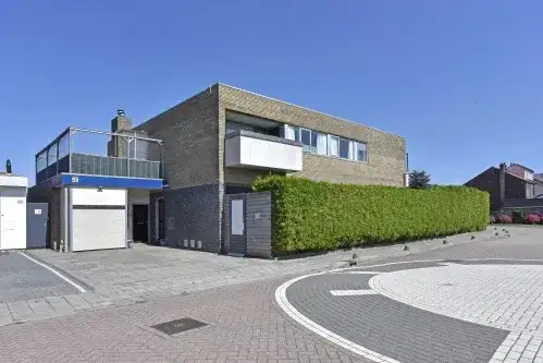 Twee-onder-één-kap te koop: Anjerstraat 59, Papenveer Ter Aar