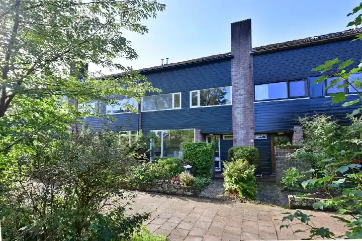 Tussenwoning te koop: Anker 8, Stad en Lande Huizen