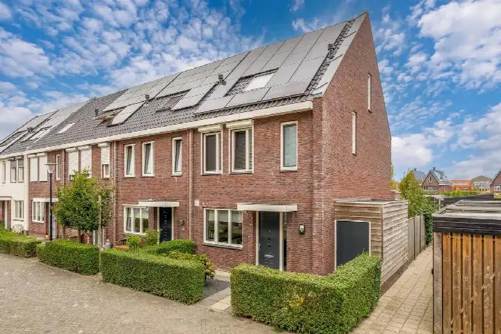 Hoekwoning te koop: Anna Bijnspad 39, Middelharnis westplaat Middelharnis