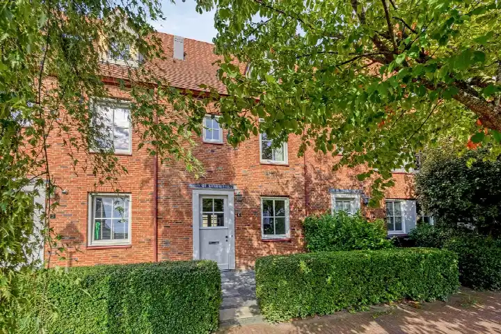 Tussenwoning te koop: Anna Boleynlaan 5, Hoofddorp Toolenburg Zuid Hoofddorp