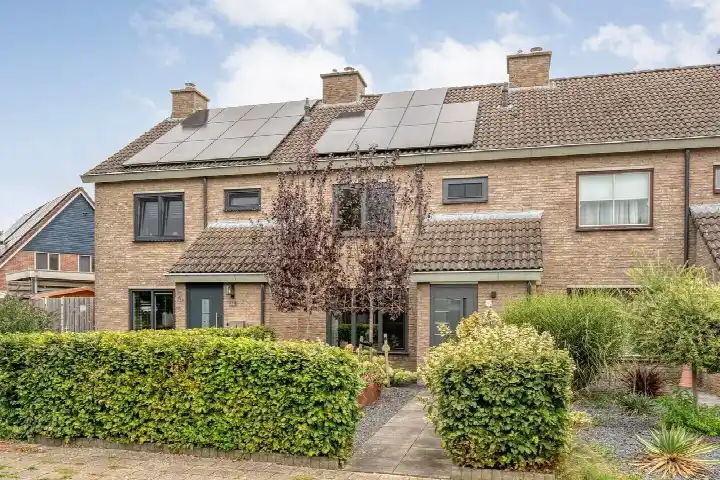 Tussenwoning te koop: Anne Franklaan 10, Ballast Coevorden
