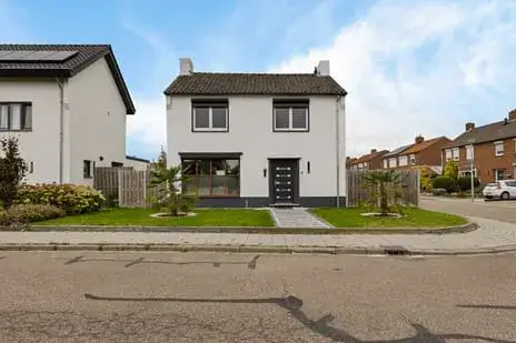 Detached house for sale: Ansfriedstraat 3, Thorn Thorn
