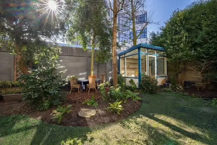 Appartement te koop: Anthonie van Dijckstraat 7H, Minervabuurt-Midden Amsterdam