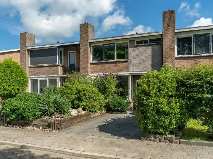 Twee-onder-één-kap te koop: Anthony Fokkerstraat 27, Hurdegaryp Hurdegaryp