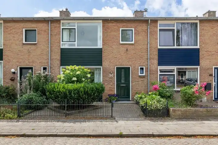 Tussenwoning te koop: Anthony Fokkerstraat 48, Hurdegaryp Hurdegaryp