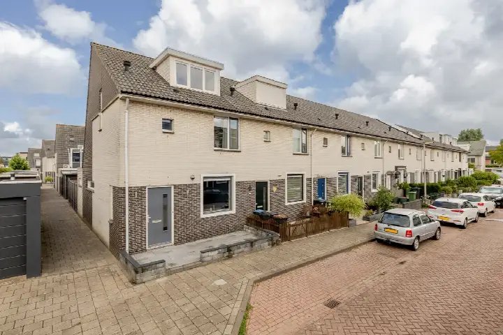 Corner house for sale: Antillenstraat 1, Amerika Purmerend