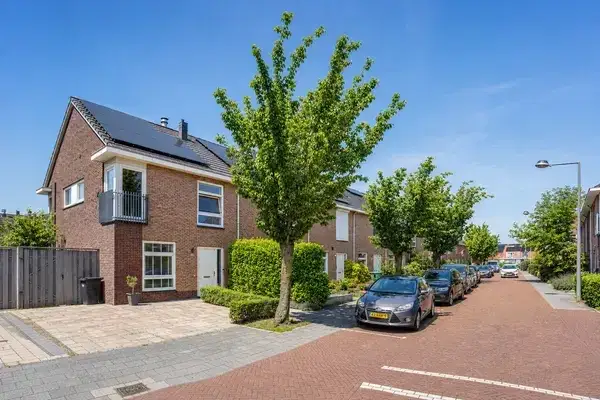 Corner house for sale: Antonius Heggelaan 26, De Lanen 'S-Gravenhage