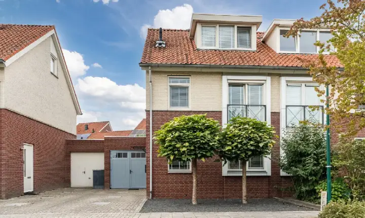 Terraced house for sale: Antonius van Lieropstraat 29, Engelse Tuin Heeze